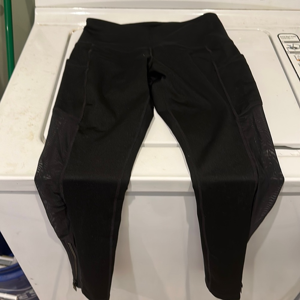 NWT yoga pants